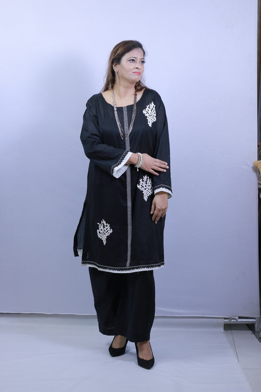 3Pc Embroidered suit in Black