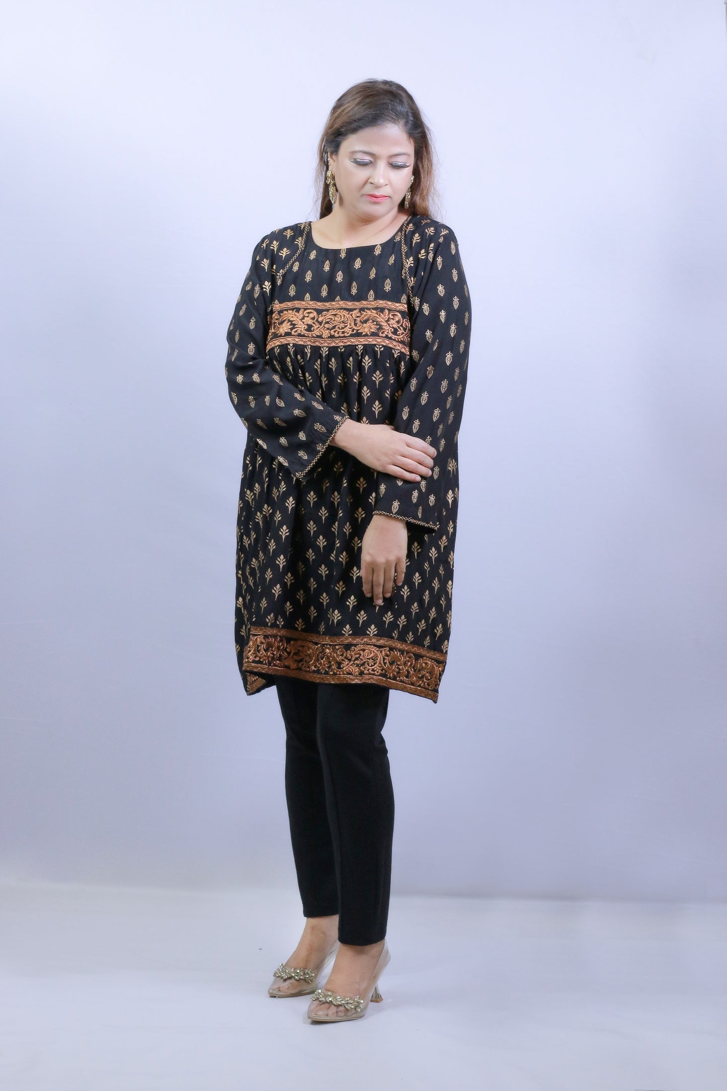 1pcs Short Shirt In Rich Black Base