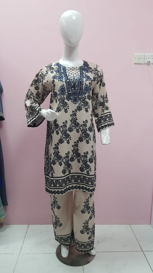2pcs kurta and trouser set in Light beige