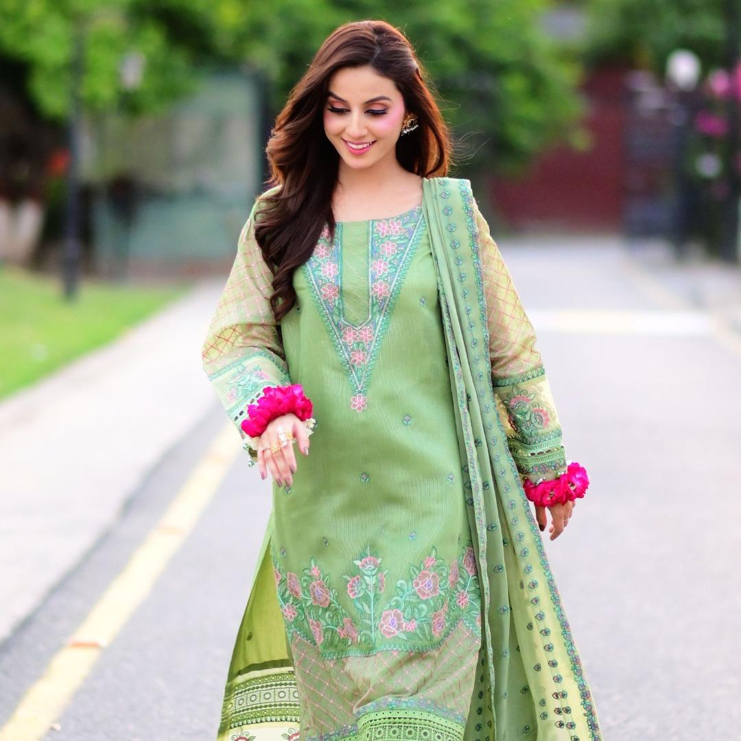 4 PCs Pistachio Green Embroidered Suit