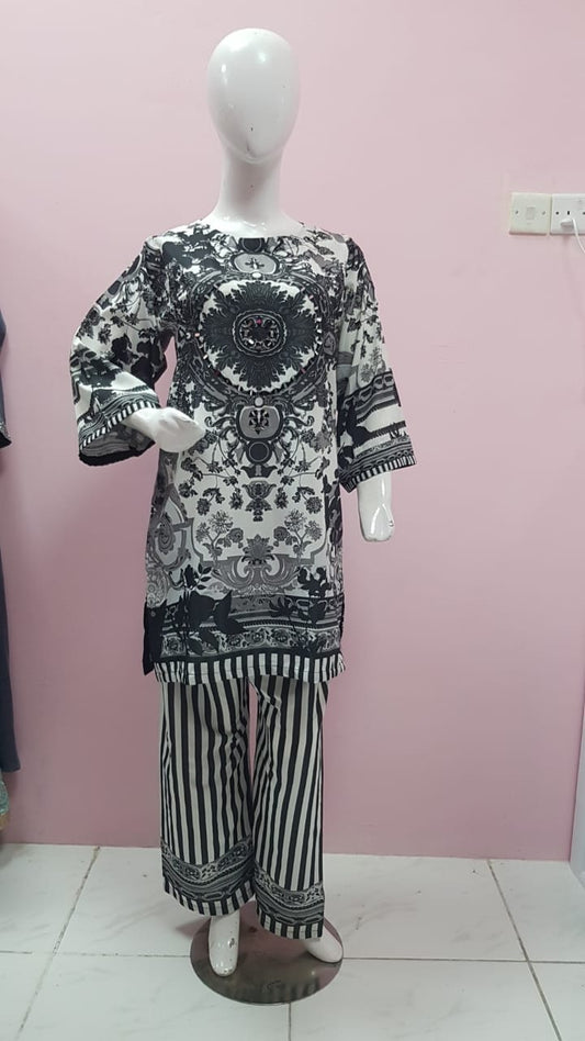 2pcs  kurta and trouser set monochrome tone